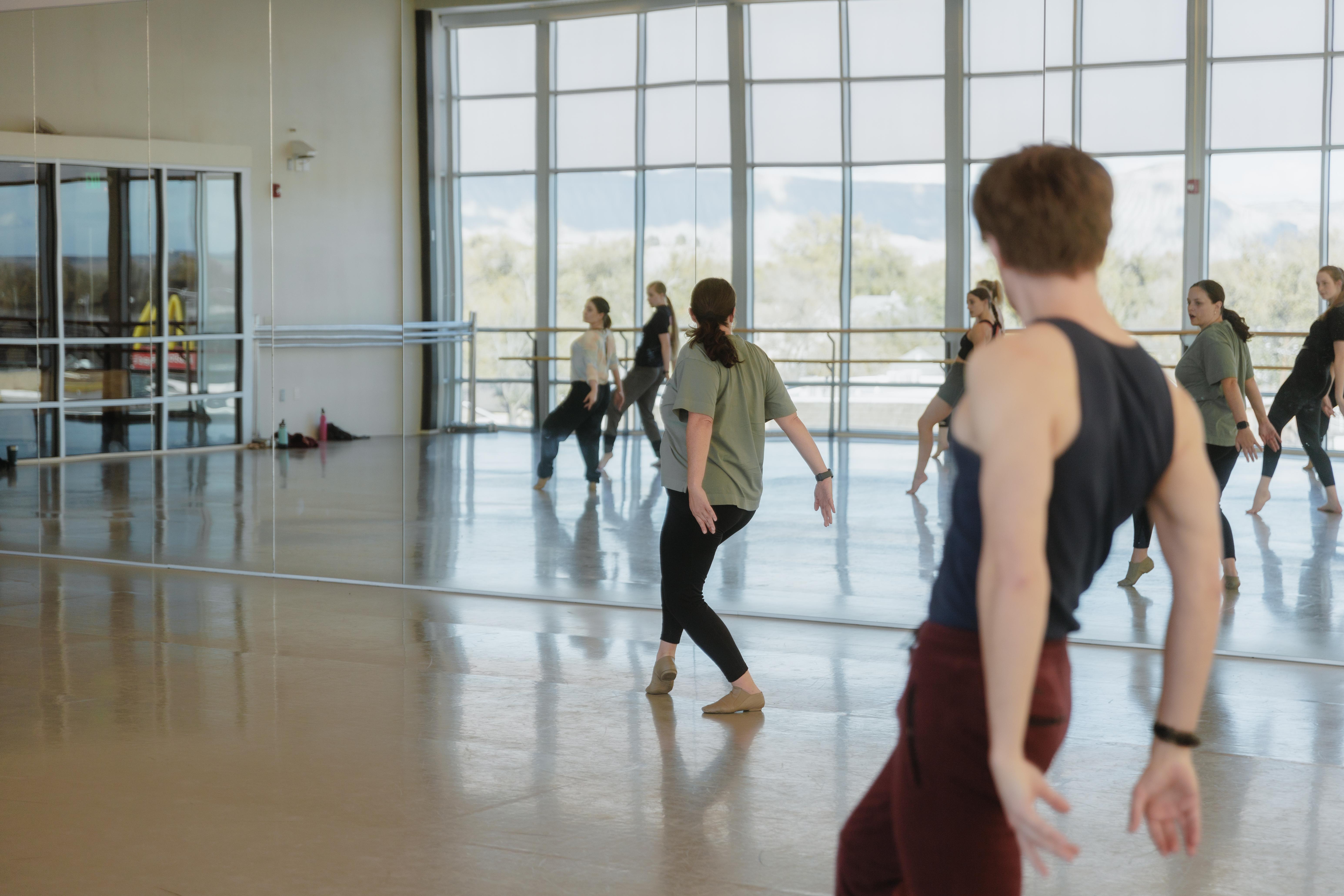 Gabbi Cahill teaches Jazz Dance class